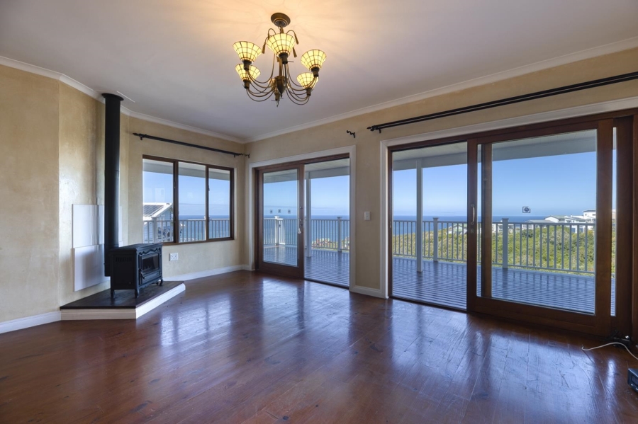 3 Bedroom Property for Sale in Herolds Bay Western Cape